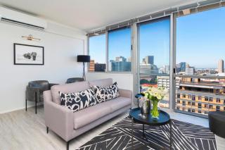 Stylish Urban Retreat with Stunning City Views - Città del Capo - 0