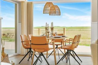 Uniquely located wooden cottage by the sea - SJ1 - Harboør - 3