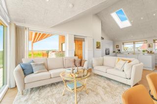 Uniquely located wooden cottage by the sea - SJ1 - Harboør - 4