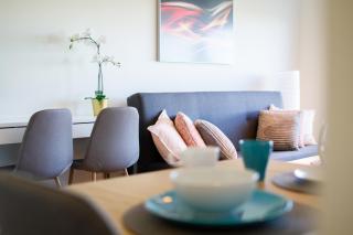 Modern Apartment with Parking and Balcony in Gdynia by Noclegi Renters - 4