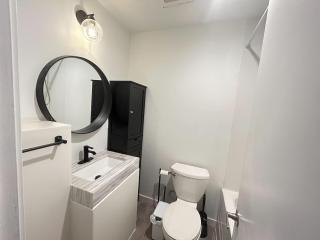 Charming Main Street Suite with Parking for 6 Guests - 2