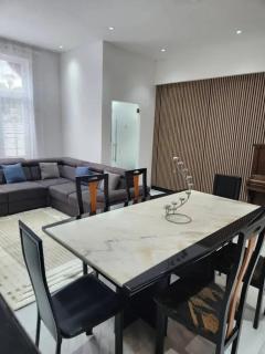 Spacious House in Brunehaut with Lake View - - 9