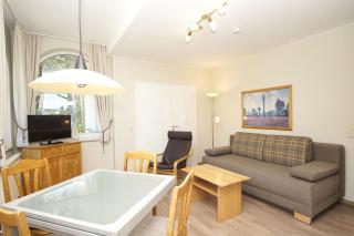 strandnah, mit Balkon und Sauna- und Schwimmbadnutzung im AHOI Erlebnisbad in Sellin gratis - Villa Strandmuschel FeWo 07 - Göhren - 5