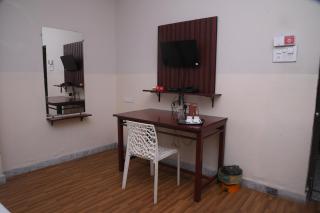 Goldhorn Hotels & Banquet Mehdipatnam Near St Ann's college - 1