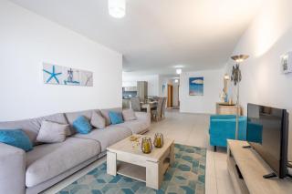Modern 3BR w Terrace Near Beaches & Restaurants by QuickTrips - St Paul's Bay - 2