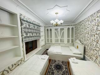 Guesthouse Anora 2, Three minutes walk from Registan Square, The very Center of Samarkand - 2