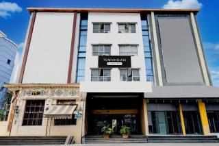 Townhouse Narayanaguda Metro Station Formerly Hotel Anshu Grand - Hyderabad - 0