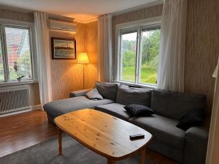 Lilla Gula Huset - Olshammar - 0