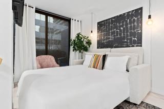 Modern Yaletown Townhouse with Balcony and Sleeps 9 Guests - Vancouver - 0