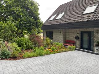 UPGRADE - frisch renoviert - Ferienwohnung Monteuerswohnung am Bauernhofweg in Lohmar nahe S-Bahnhof Messe Flughafen - Lohmar - 8