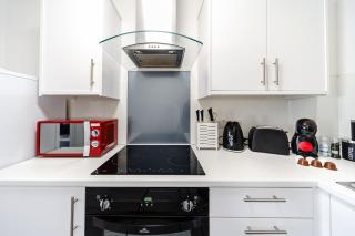 Whitchurch Road Retreat in Cardiff - 9