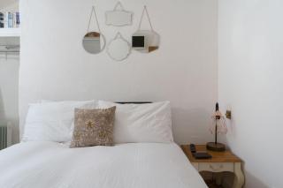 Luxury Cornish Cottage & Modern Cabin with Garden, Central St Agnes - 9