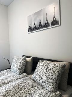 Rentalux Hostel - Room 127 Familyroom - 5