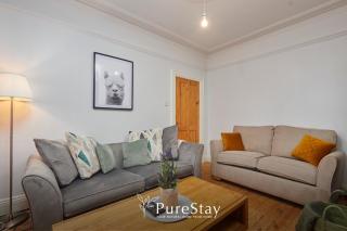 Spacious Bradford House with 4 bedrooms & 6 Beds by PureStay with Parking for 7 nights min! - 3
