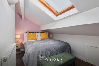 Spacious 4 Bedroom Bradford House with 6 Beds with Parking by PureStay- 7 night min! - Wibsey - 8