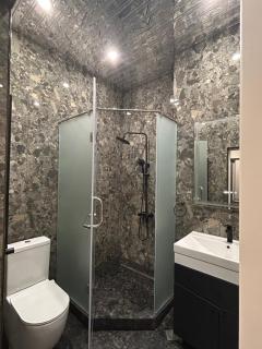2 room apartment in Yerevan, Armenia, in a new building on Paruyr Sevak Street, 55 sq m high ceilings - Erevan - 3