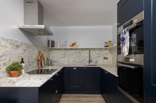 Luxury 2bed apartment with parking 5min walk to beach - Pembrokeshire - 8