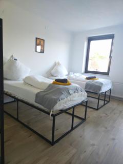 Industiral Design - 24h Self-Check- in - bis 7 Personen - zentrale Lage - Parkplatz - WiFi - Innenhof - Nalbach - 4