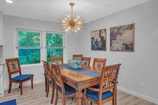 Southern Storm - Modern Stay with Patio & Yard home - 5
