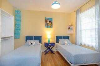 Peaceful Getaway in Windsor Hills - 7