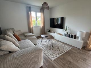 Maison Paisible Avec Jardin - Aubenas - 9