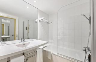 Leonardo Hotel Hannover Medical Park - 1