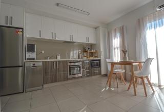 Oceanfront Executive Suite with Office & Wifi - 5