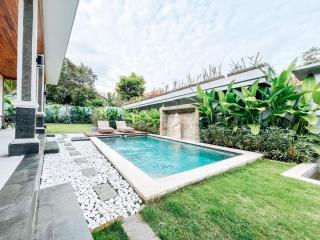 Ulu Deva's Villa - 1