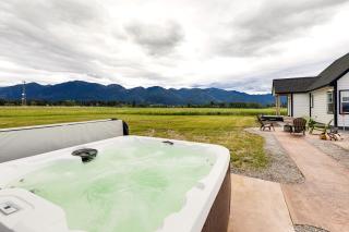Kalispell Mountain Getaway with Hot Tub and Fire Pit! - 8