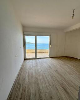 Infinity Apartments Sea View&Center - 4