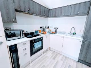 City Centre 2-BR Apt - Near NGH - Parking - NN1 - Northampton - 5