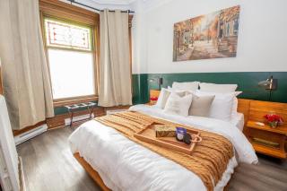 Elegant Escape, Modern Luxe in Historic Suite - Saint John - 3
