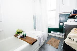 Elegant Escape, Modern Luxe in Historic Suite - Saint John - 4