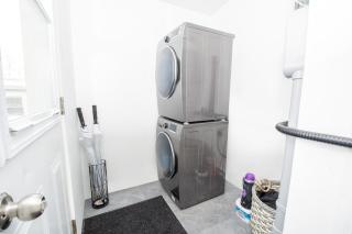 Elegant Escape, Modern Luxe in Historic Suite - Saint John - 8