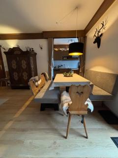 Charming apartment Berggeweih Lodge at Zwölferkogel in Hinterglemm - 1