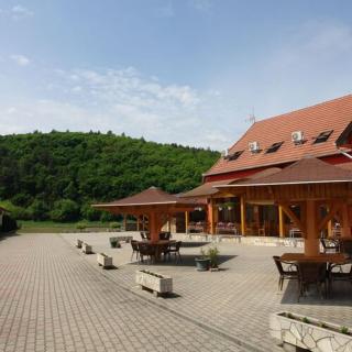 Vár Panzió és étterem - Sirok - 7