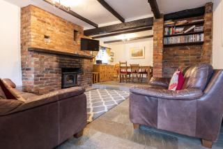 Horseshoe Lodge - Hinton - 9
