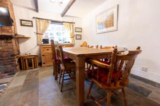 Horseshoe Lodge - Hinton - 8