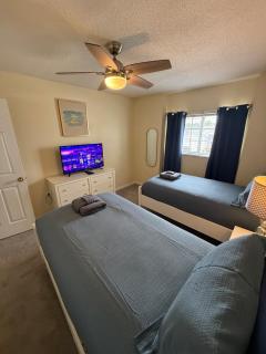 Amazing Retreat at Lake Berkley - 8