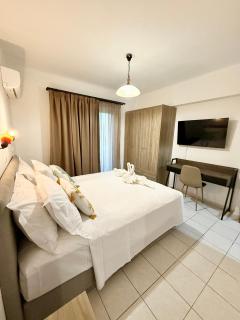 Dorothea Apartments - Self-Catering Accommodation - Koskinou - 4