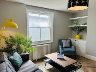 Hove Alone 5 Top Floor Views By My Getaways - Brighton & Hove - 0