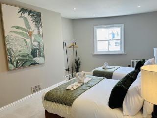 Hove Alone 5 Top Floor Views By My Getaways - Brighton & Hove - 2