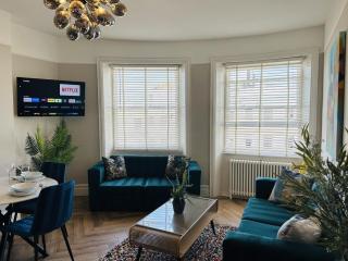 Hove Alone 4 By My Getaways - Brighton & Hove - 0