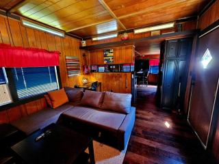 Waterfront Mobile Home with Boat Dock and Ramp - - 9