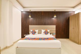 Hotel Ganeshwaram 141 - Noida - 9