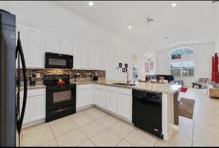 Luxury Family Villa With Pool & Bbq Near Disney! - 5