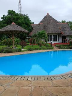 Kinondo Poa Beach Resort - 0