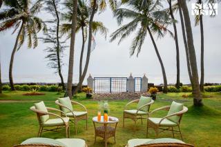 StayVista's Villa Bharat - Beachfront serenity with A spacious lawn - Bombay - 4