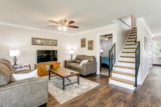 Riverfront Family Retreat with Yard in Saint Amant - - 7