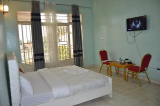 COMFORT HOTEL Ltd - - 6